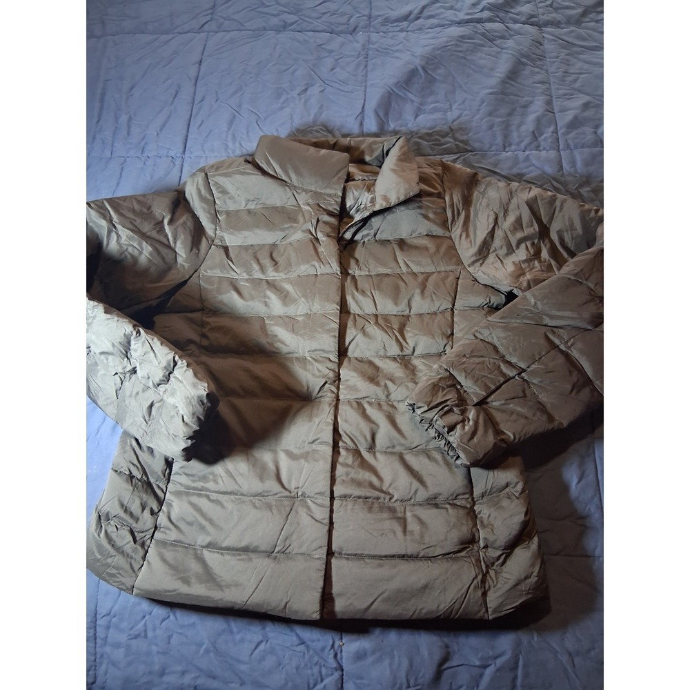 Uniqlo Jacket Mens Small Black Ultra Light Down Packable Puffer Coat Lightweight